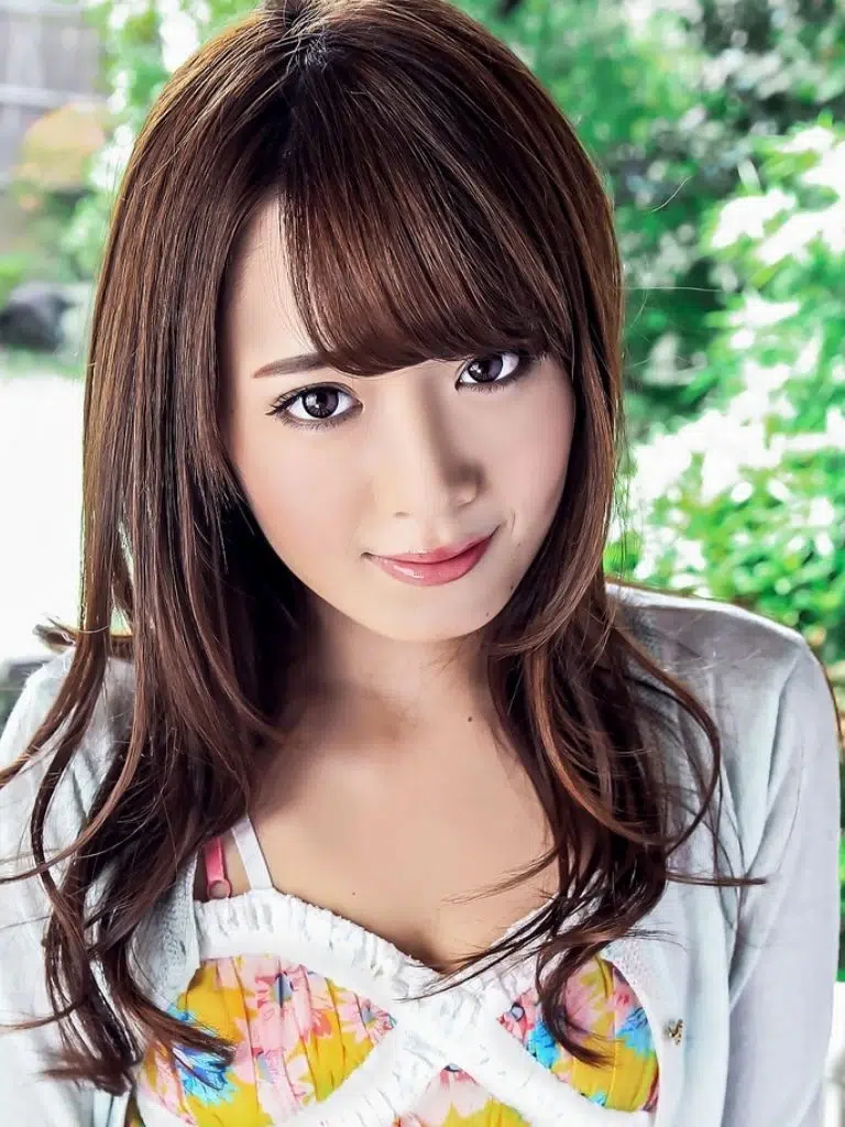 Eri Hosaka Biography: Wiki, Age, Career, Height, Weight, Husband, Net Worth & More